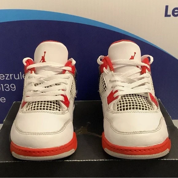 Air Jordan 4 Fire Red Kids Size 3y